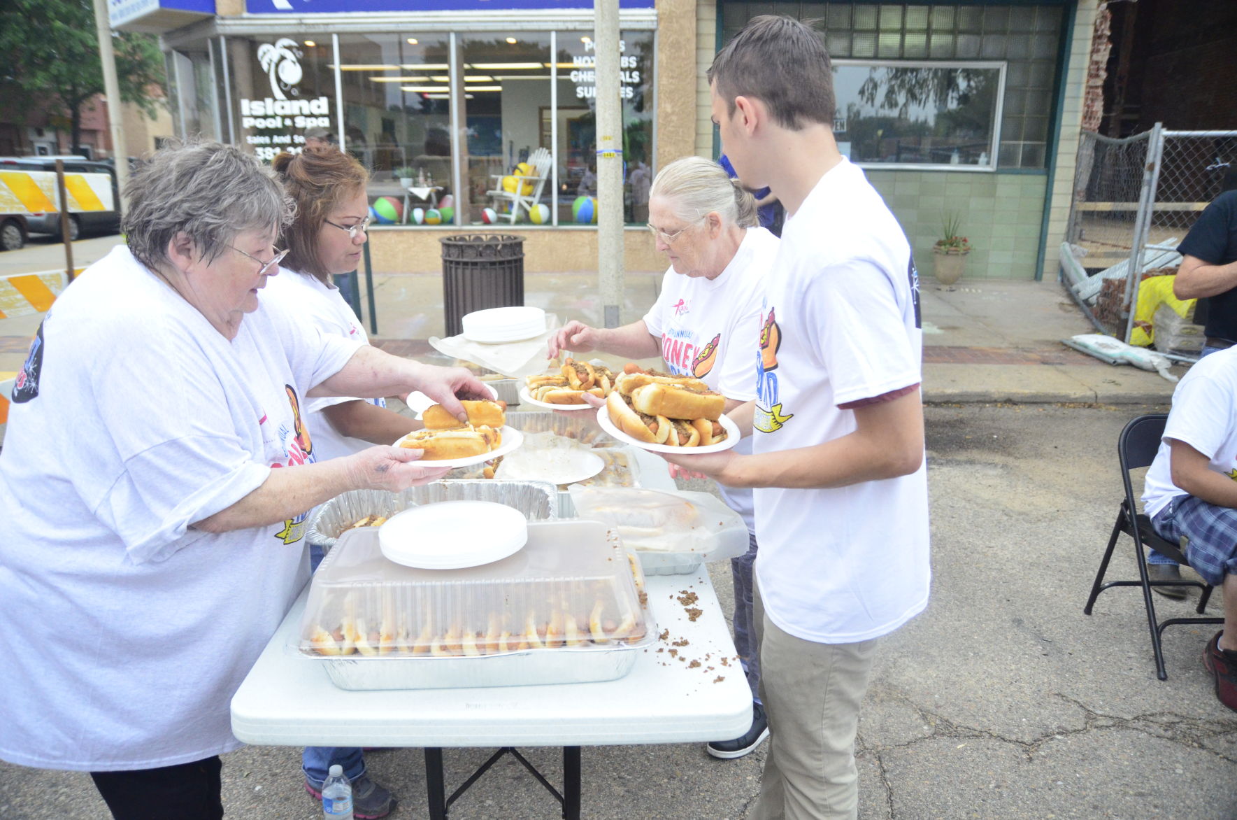 6-22-19 Coney Dog Contest (9).JPG